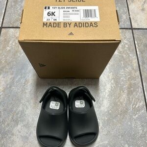 Yeezy Kids Black Slide Sandals